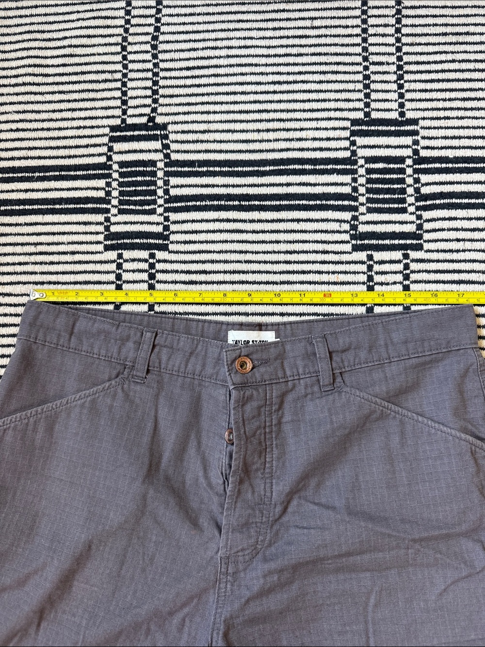 Taylor Stitch Men's Gray Flat-Front Shorts